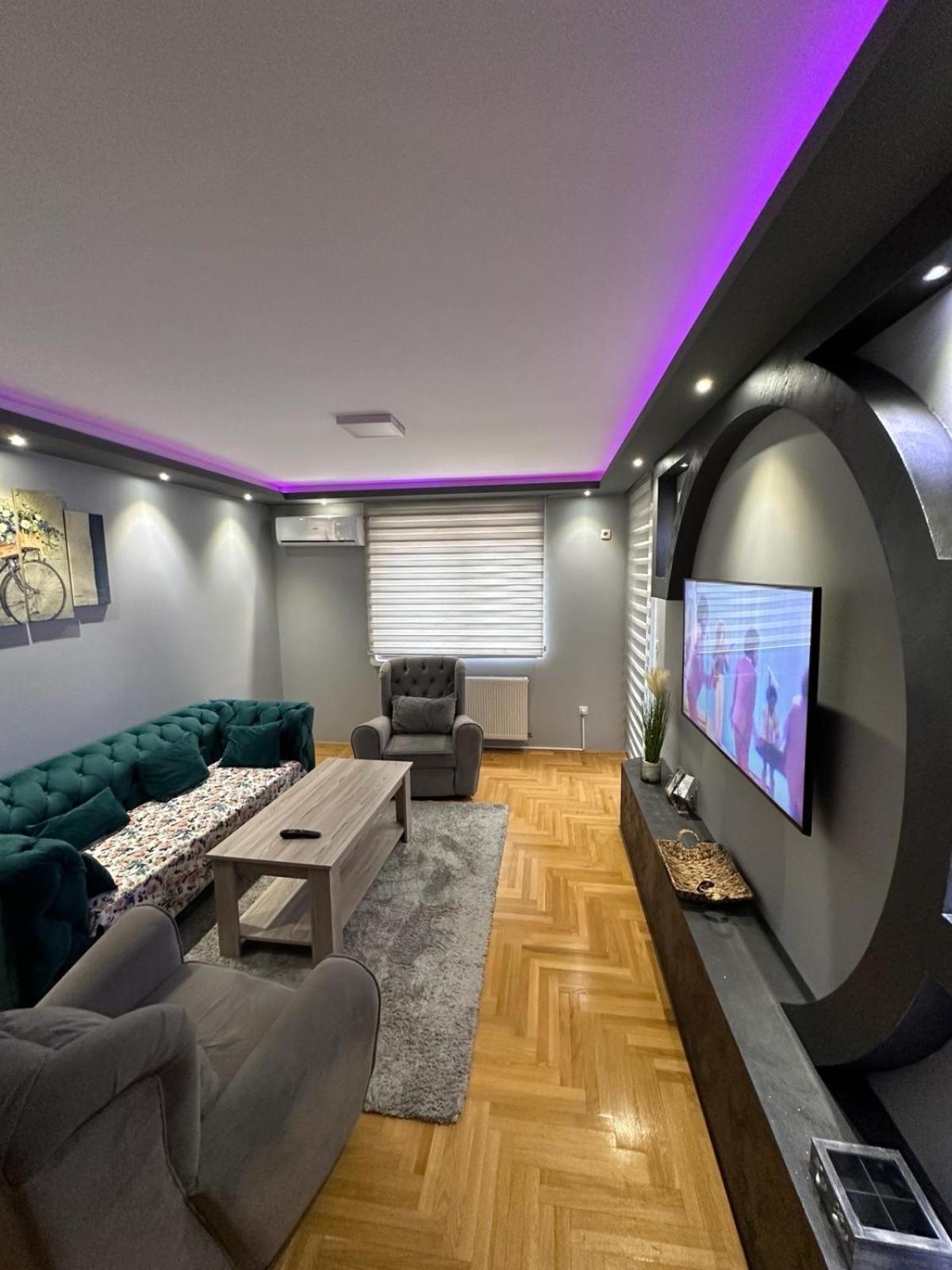 Apartman Lux S&V 1 Lukavica Istocno Sarajevo Hilandarska Centar Lägenhet Exteriör bild