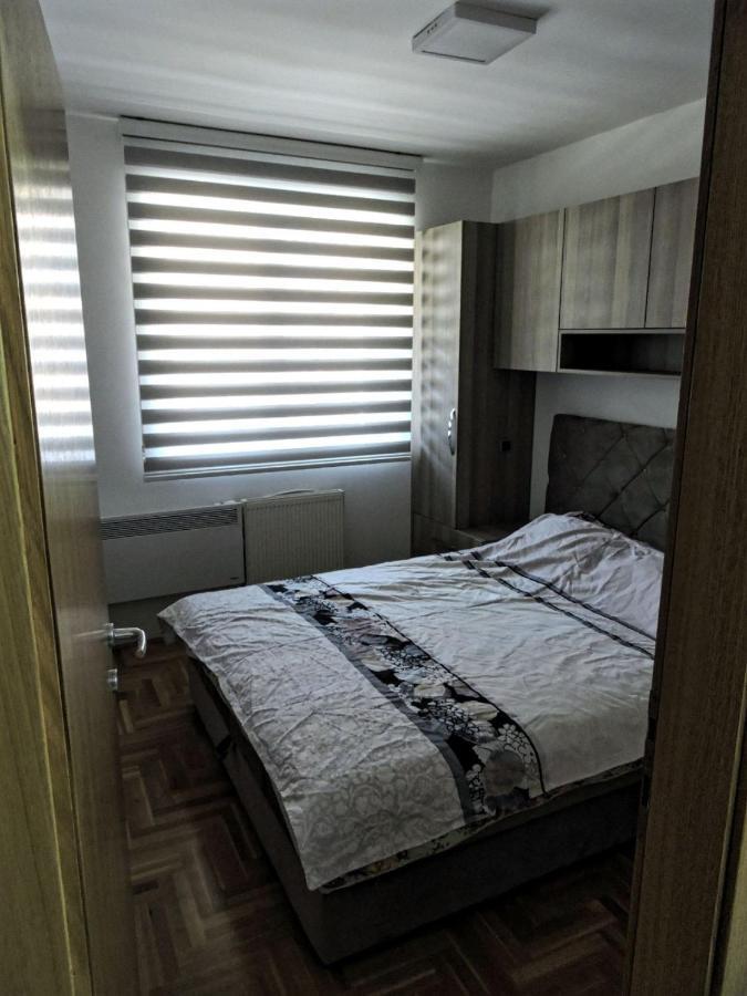 Apartman Lux S&V 1 Lukavica Istocno Sarajevo Hilandarska Centar Lägenhet Exteriör bild