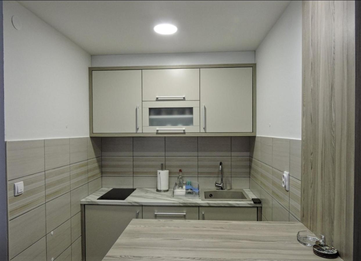Apartman Lux S&V 1 Lukavica Istocno Sarajevo Hilandarska Centar Lägenhet Exteriör bild