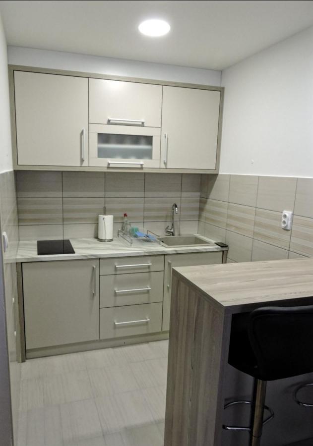 Apartman Lux S&V 1 Lukavica Istocno Sarajevo Hilandarska Centar Lägenhet Exteriör bild
